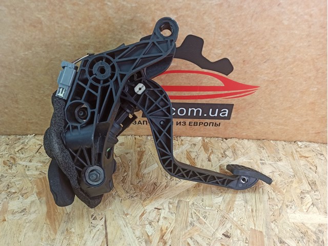 FORD AY117B633GC в наличии Ужгород