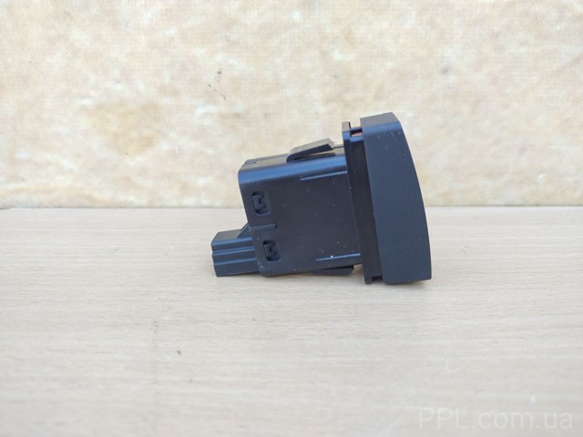 BJS7664H0 Кнопка включения аварийного сигнала купить Украина