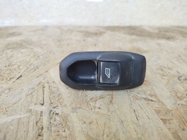 FORD BM5T14529BA Кнопка стеклоподъемника передняя в наличии Тернополь