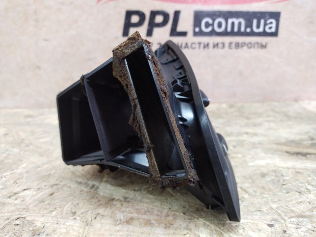 Решетка воздуховода левая CJ54S018B09 FORD