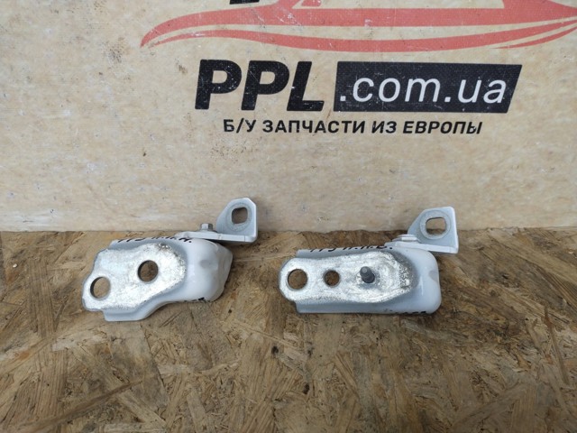 Петля передней двери, правой CJ54S22800AC FORD