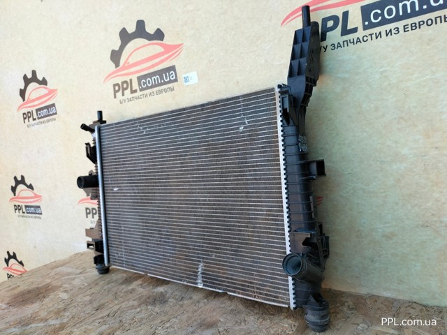 FORD CV618005VC Радиатор охлаждения двигателя в наличии Ирпень