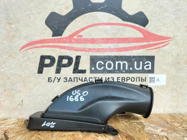 Воздухозаборник CV619E635BB FORD