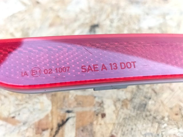 DS73515B0B FORD Правый катафот заднего бампера купить в Ирпень