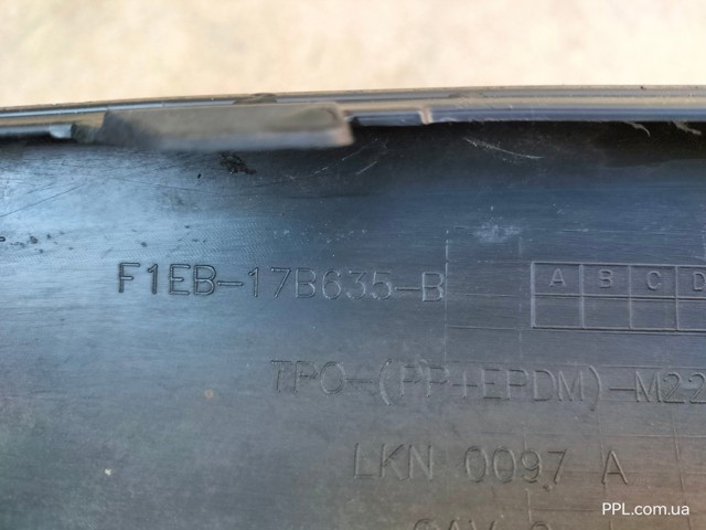 F1EB17B635B FORD Решетка бампера переднего центральная купить в Винница