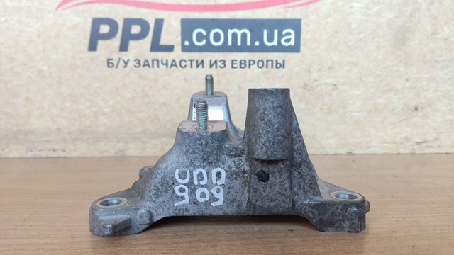 F2A725740 MAZDA купить в Киев