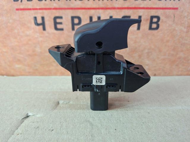 FORD FG9T2B623ABW Клавиша электромеханического стояночного тормоза в наличии Житомир