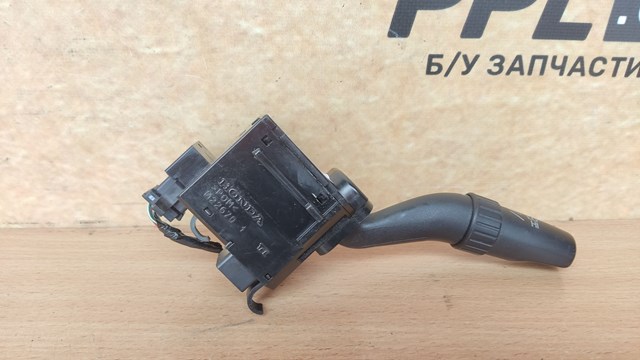 Переключатель подрулевой, правый M22670 HONDA