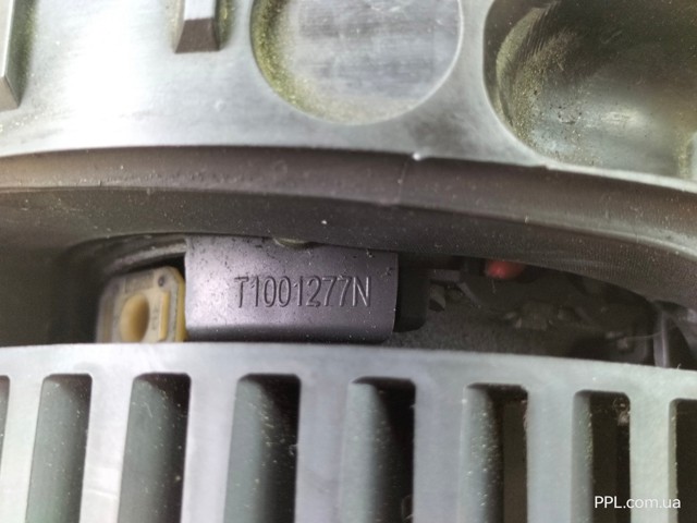 RENAULT T1001277N в наличии Житомир