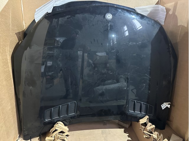 MERCEDES 1668800557 Капот в наличии Украина