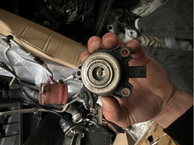 Регулятор фаз газораспределения 2720510077 MERCEDES
