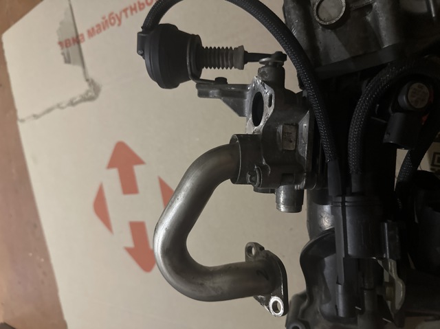 Байпасный клапан EGR, рециркуляции газов 6421401263 MERCEDES