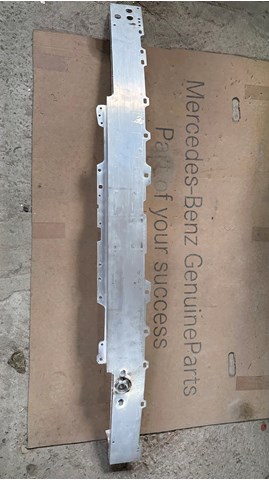 Швеллер переднего бампера A2056202034 MERCEDES