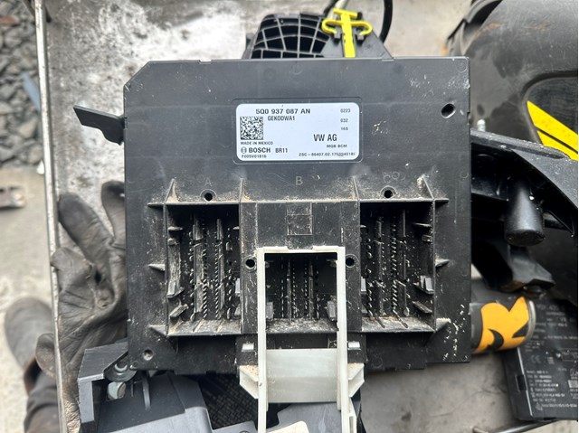 Блок комфорта 5Q0937087AN VAG