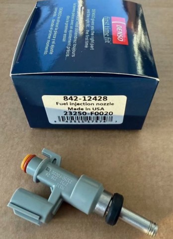 Клапанная форсунка 23250F0020 TOYOTA