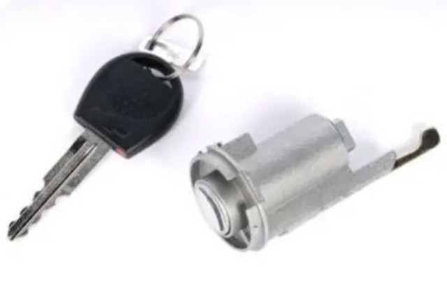 Личинка замка зажигания 96414710 GM