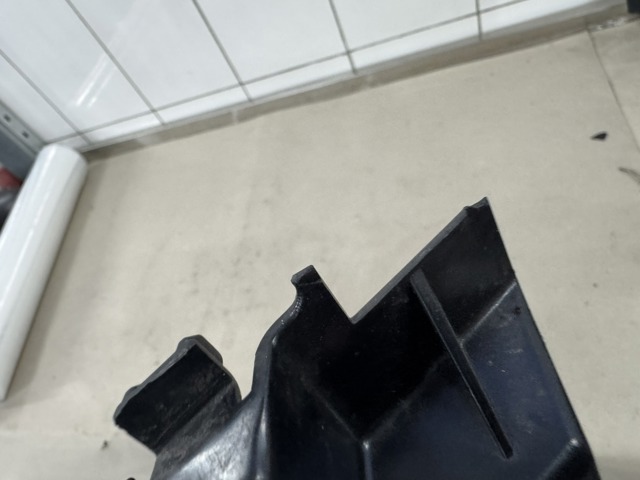 BMW 51117294675 Решетка бампера переднего центральная в наличии Кривой Рог