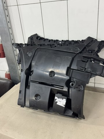 Крепление бамера левое 51127387299 BMW
