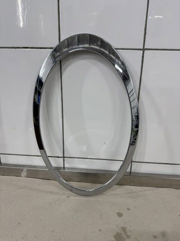Рамка/облицовка фары левой 51137351371 BMW