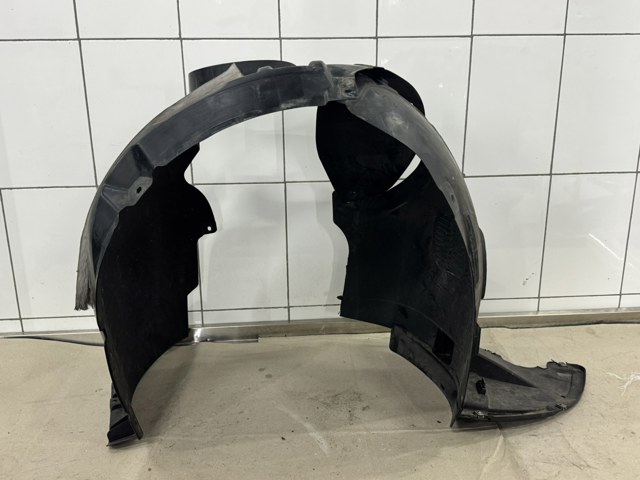 Подкрылок переднего крыла, правый задний 5H0805970A VAG