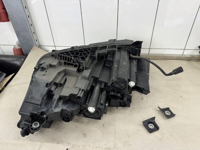 5LB941016B VAG Фара правая купить в Харьков