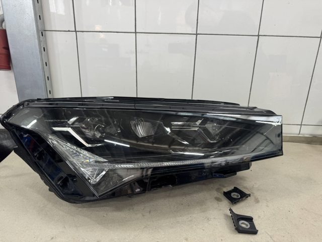 Фара комбинированная, передняя 5LB941016B VAG