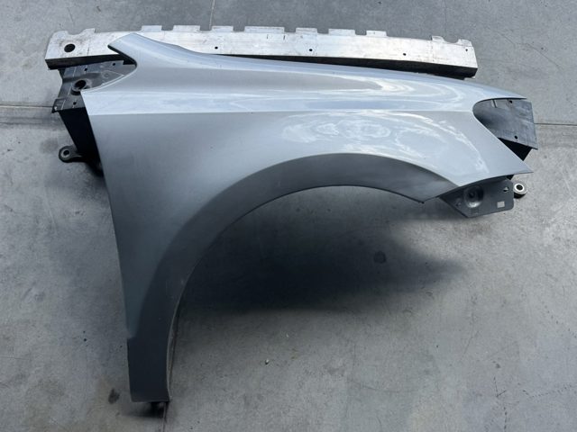 Боковая часть передняя правая 6R0821106H VAG