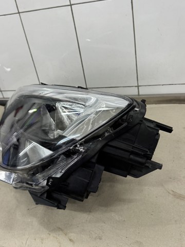 OPEL 9816825580 Левая фара в наличии Винница