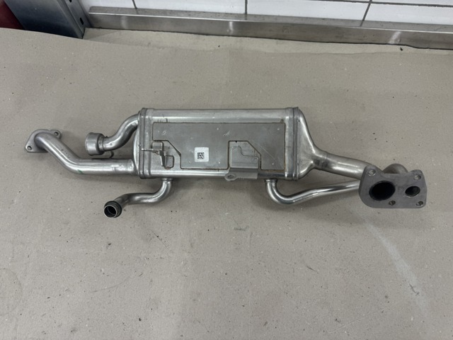 Радиатор системы EGR рециркуляции выхлопных газов A6421401675 MERCEDES