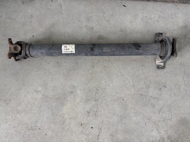 Вал карданный передний A9064102001 MERCEDES