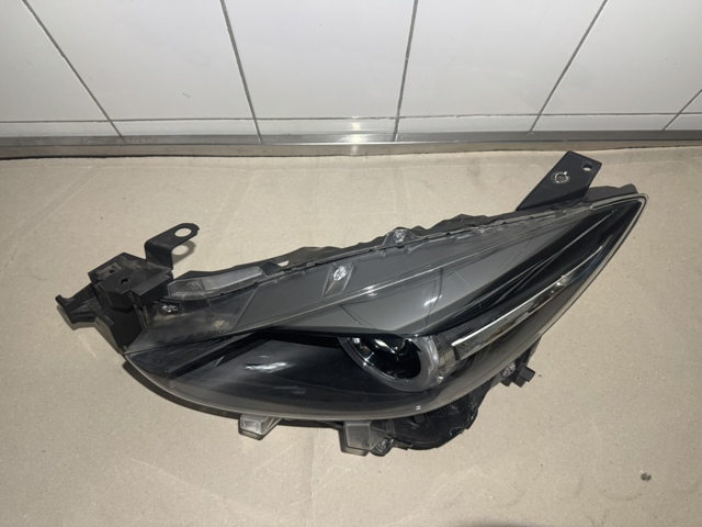MAZDA B63C51040 Левая фара в наличии Киев