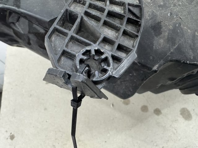 JK2113W029DJ FORD Фара правая купить в Ужгород