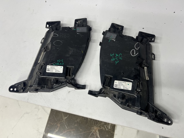 100599600D TESLA Фара противотуманная правая купить в Кривой Рог