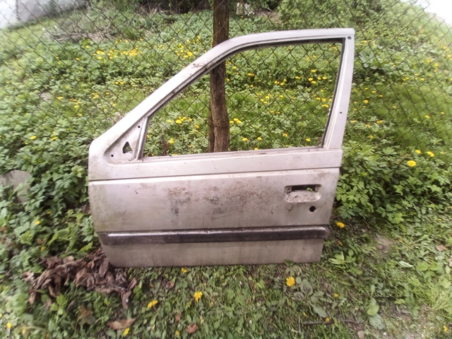 Дверь передняя, левая Peugeot 405 II