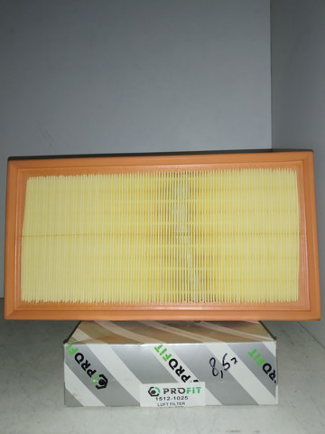 Воздушный фильтр двигателя Вольво 850