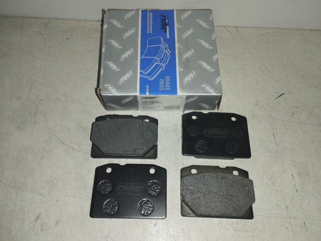 Колодки тормозные передние дисковые Ваз 2106