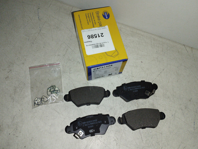 Задние колодки CBP31504 COMLINE