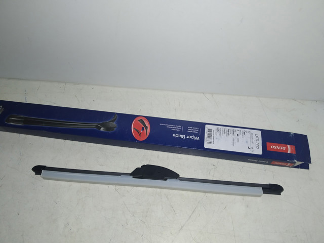 Щетка дворника правая DFR002 DENSO