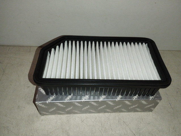 Автомобильный фильтр воздуха KIA Soul 1