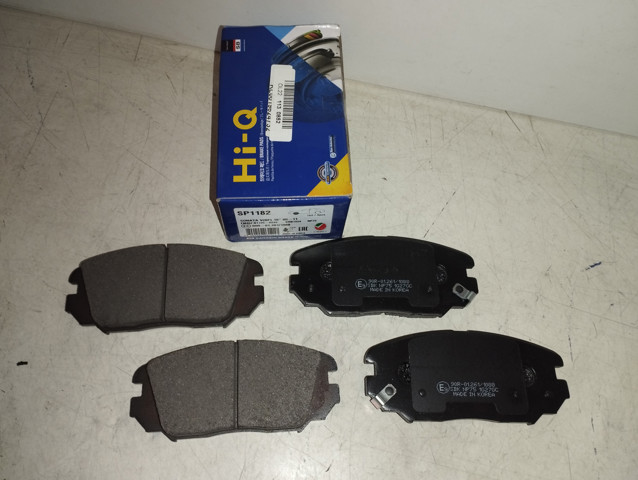 Колодки тормозные дисковые комплект SP1182 SANGSIN