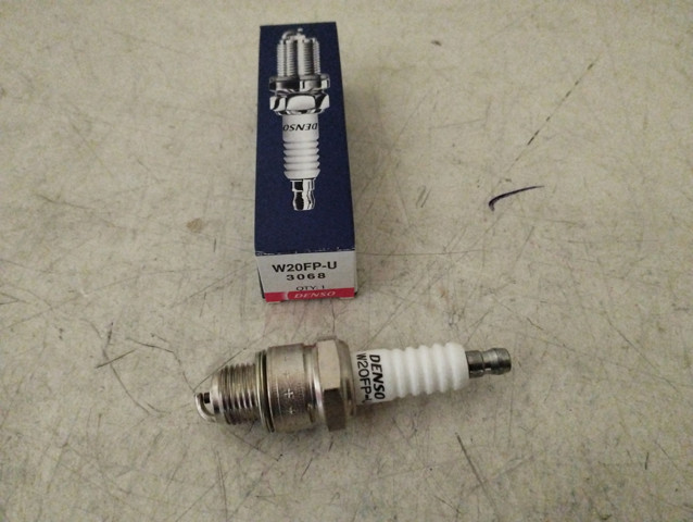 Свечи зажигания W20FPU DENSO