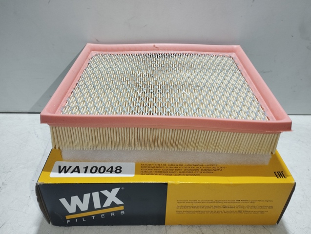 Автомобильный фильтр воздуха WA10048 WIX