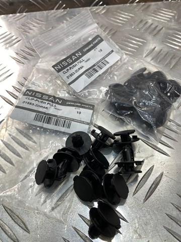015532DR9A NISSAN Пистон (клип) крепления подкрылка переднего крыла купить в Винница