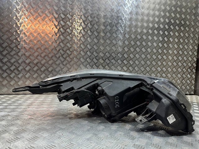 260605SA5C NISSAN Левая фара купить в Украина