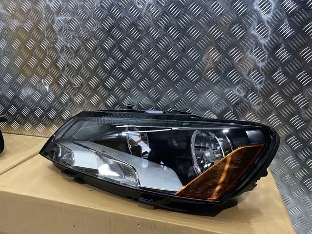 561941006D VAG Правая фара купить в Одесса