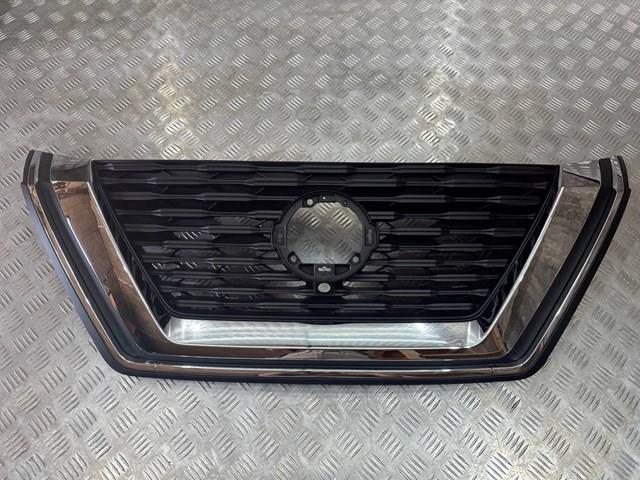 Облицовка радиатора 623106RR0B NISSAN