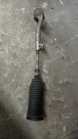 Рулевой наконечник 32106799966 BMW