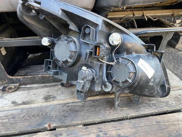 RENAULT 26075JY40A Левая фара в наличии Украина