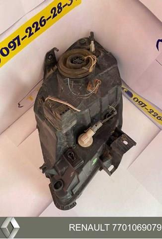 7701069079 RENAULT Правая фара купить в Львов