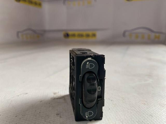 Кнопка (регулятор) корректора фар 8200022569 RENAULT